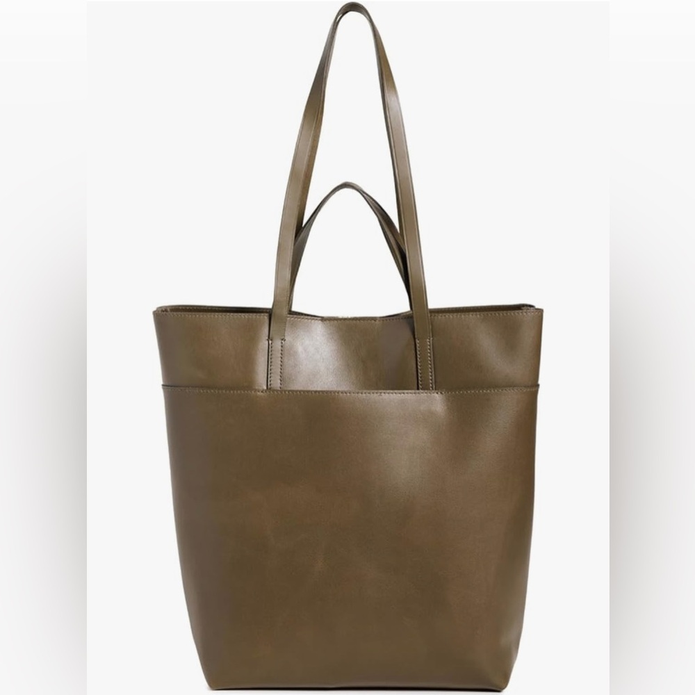 Madewell The Essential Tote in olive leather